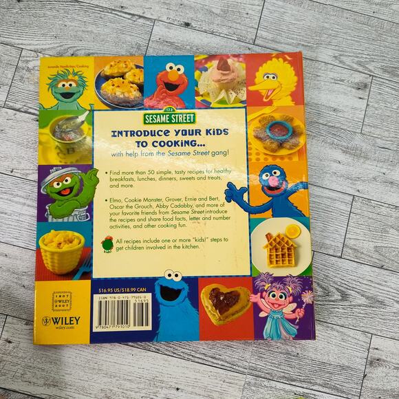 Sesame C is for Cooking Cookbook Childrens Kids Recipes from the Street - Spiral - Picture 8 of 14